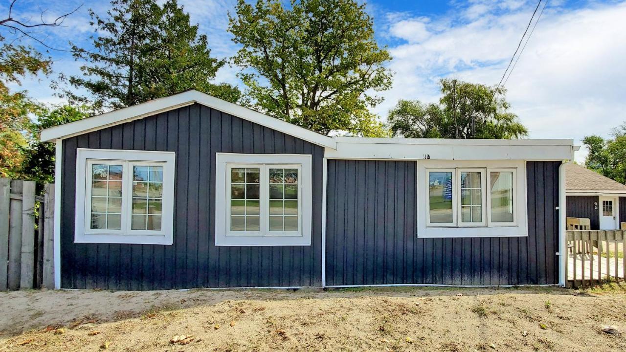 Main Beach River Retreat - Wasaga Beach 1 - Main Strip - 93 Mosley St 외부 사진