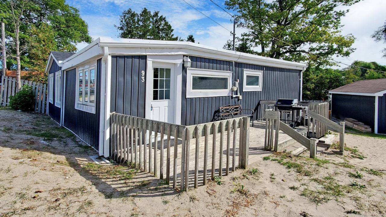 Main Beach River Retreat - Wasaga Beach 1 - Main Strip - 93 Mosley St 외부 사진