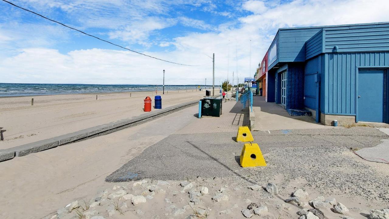 Main Beach River Retreat - Wasaga Beach 1 - Main Strip - 93 Mosley St 외부 사진