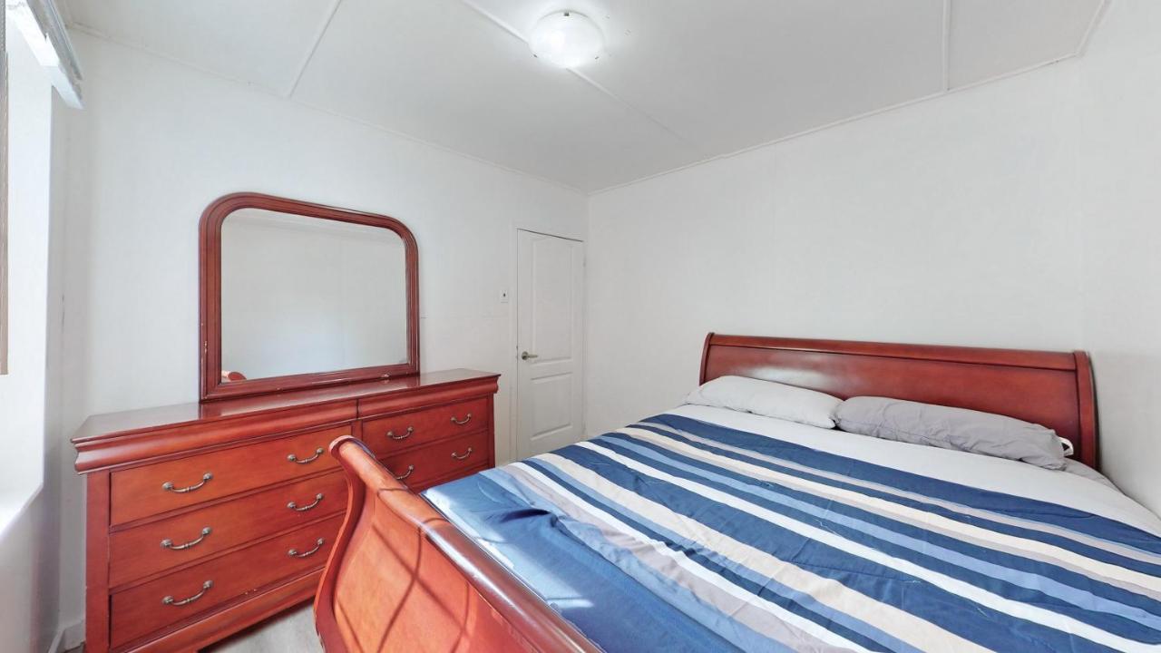 Main Beach River Retreat - Wasaga Beach 1 - Main Strip - 93 Mosley St 외부 사진